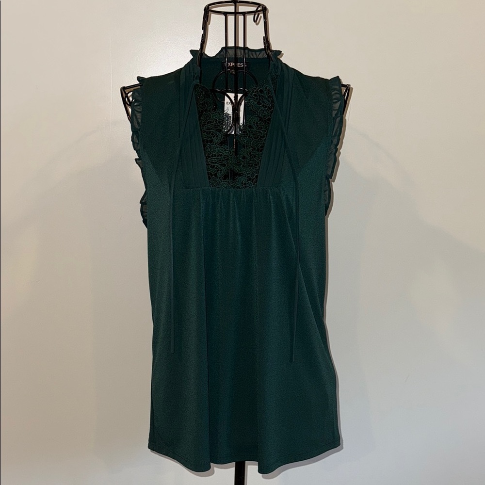 Express Green Sleeveless Ruffled Blouse with Mandarin‎ Collar